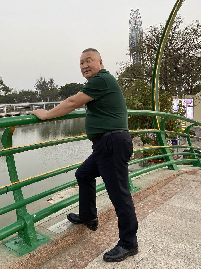 ��������