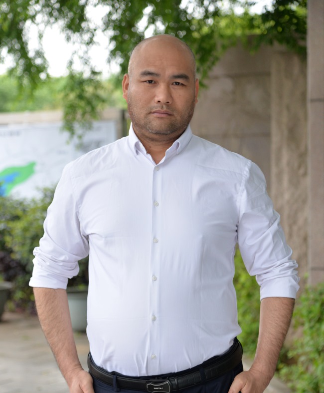 ɽ����װ����