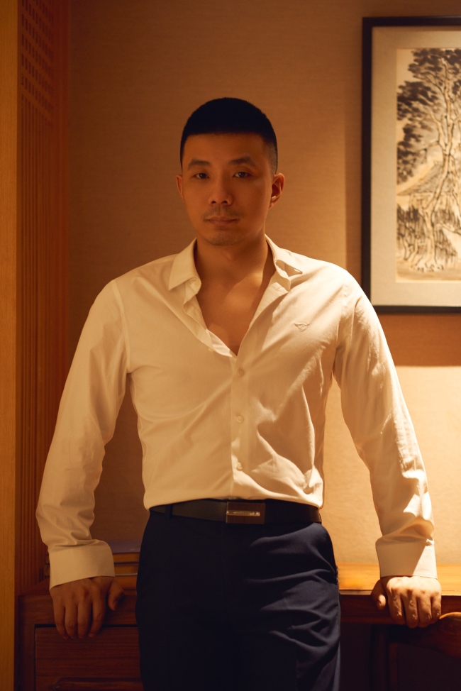 ��������